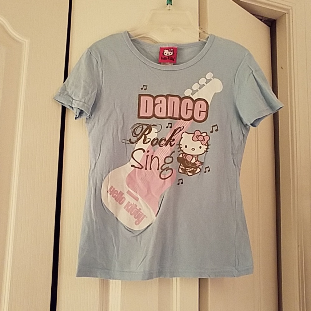 Hello Kitty Graphic T-Shirt